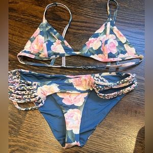 Frankie’s Bikinis floral two piece sz L